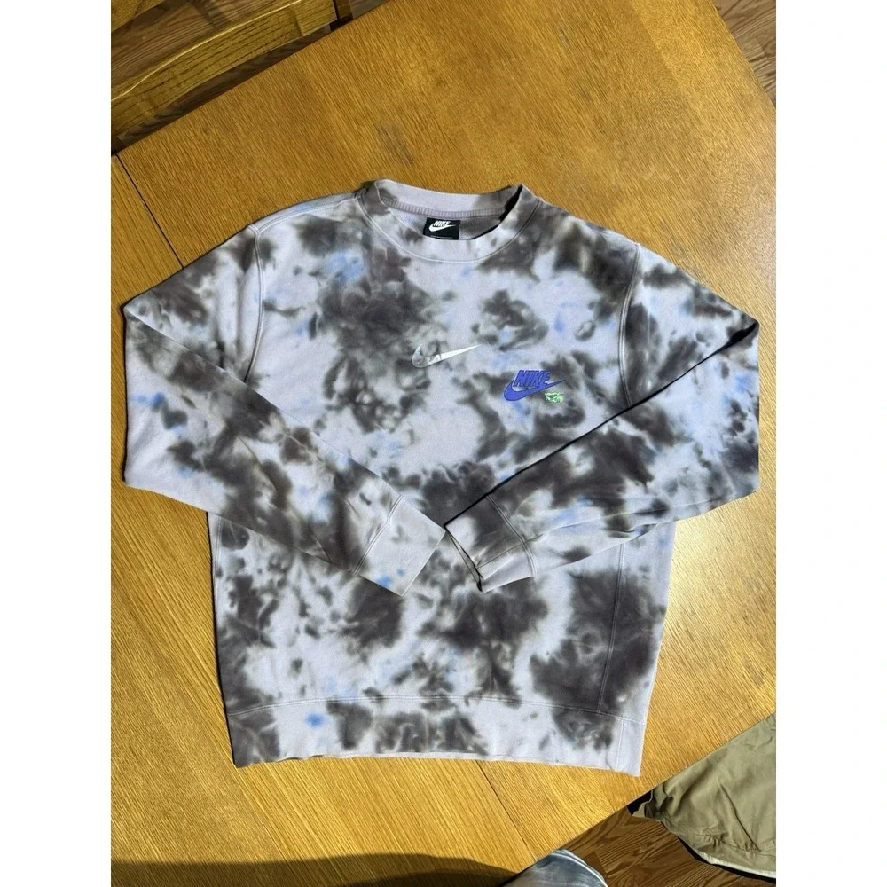 Nike Tie‎ Dye Crewneck Sweatshirt Mens M Gray Black Blue Big Logo Back Swoosh